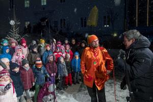 038 Pozdrav zimi in praznik luči Foto atelje Postojnatext